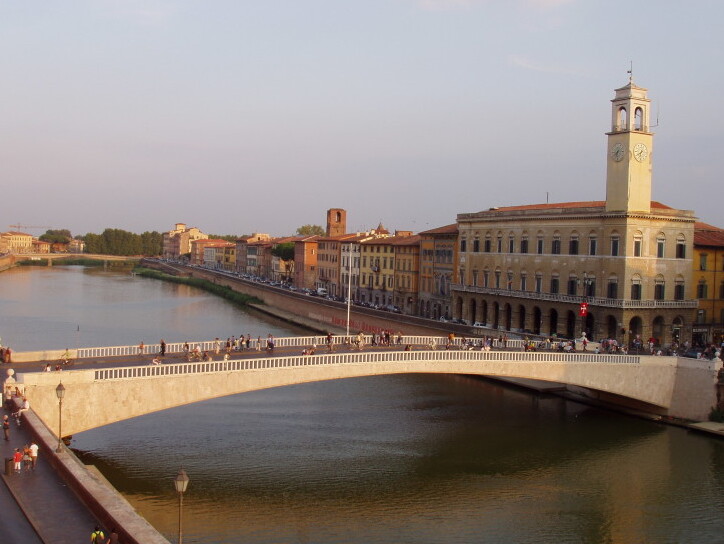 A Ponte Conte Ugolino, ou ponte do meio, de Pisa - Pisa | Secret World Trip Planner