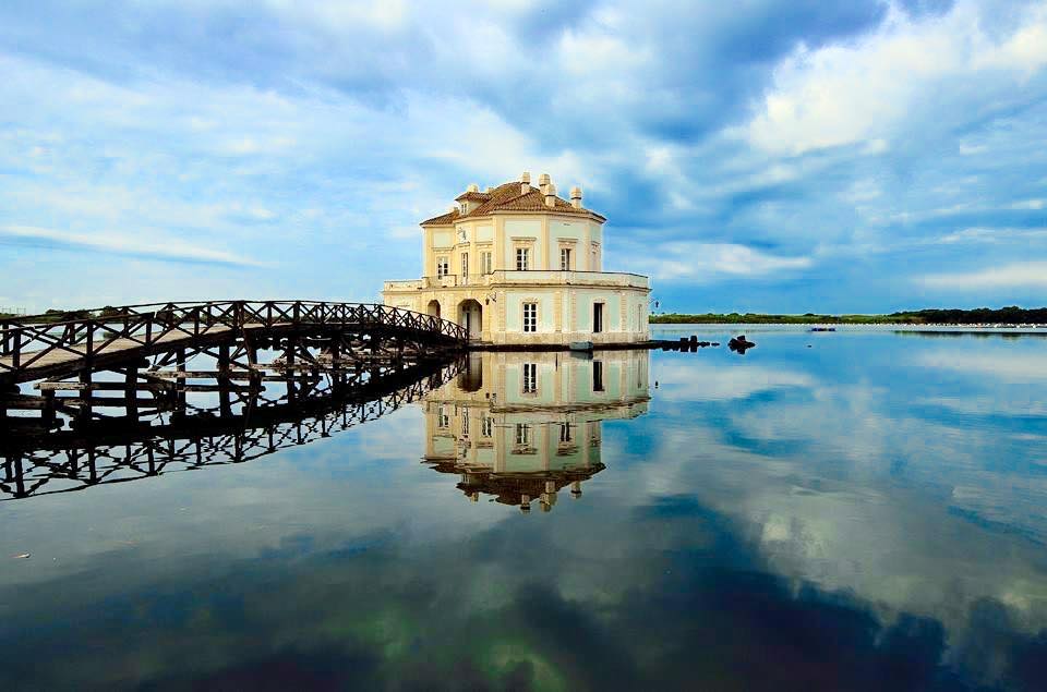 De CASINA REALE in het Fusaro Park - Bacoli | Secret World Trip Planner