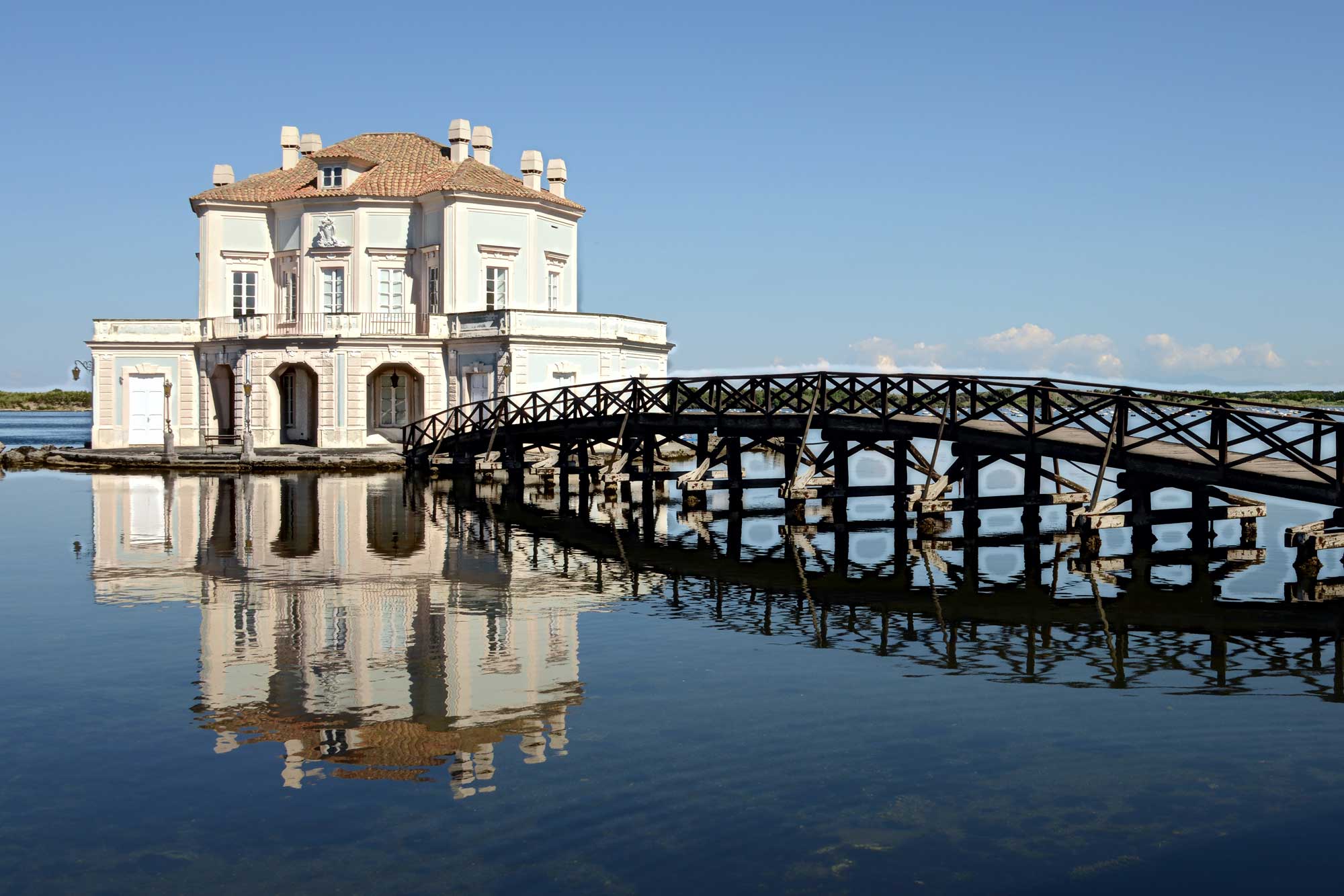 De CASINA REALE in het Fusaro Park - Bacoli | Secret World Trip Planner