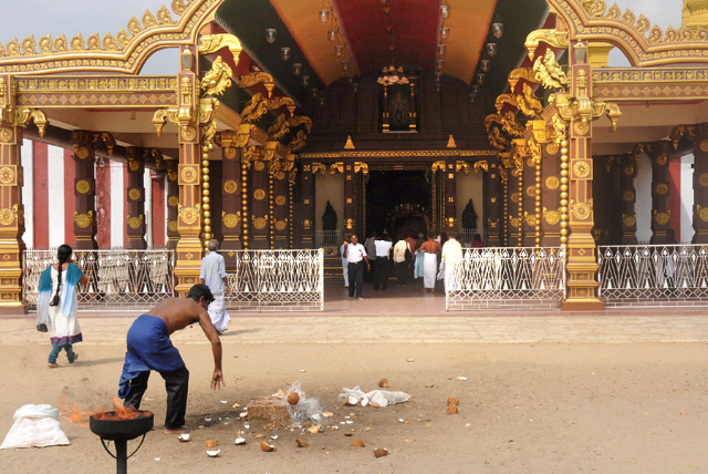ナルール・カンダスワミ・コヴィル - Jaffna | Secret World Trip Planner