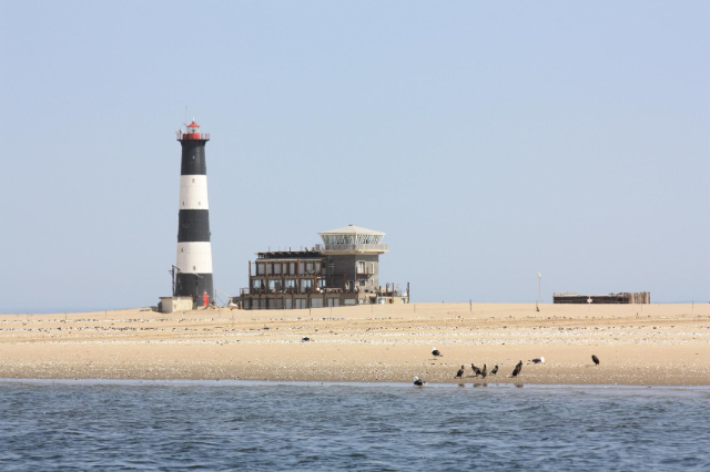 Маяк Пеликан Пойнт - Pelican Point Lighthouse | Secret World Trip Planner