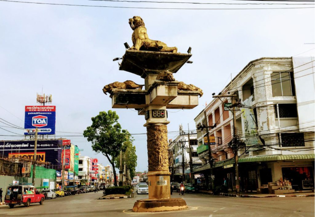 甲米交通灯 - Tambon Pak Nam | Secret World Trip Planner