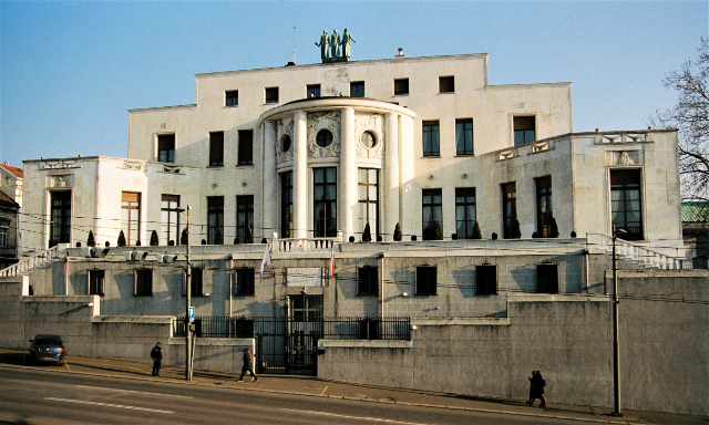 Art Deco Grandeur i dyplomacja: Ambasada Francji w Belgradzie - Beograd | Secret World Trip Planner