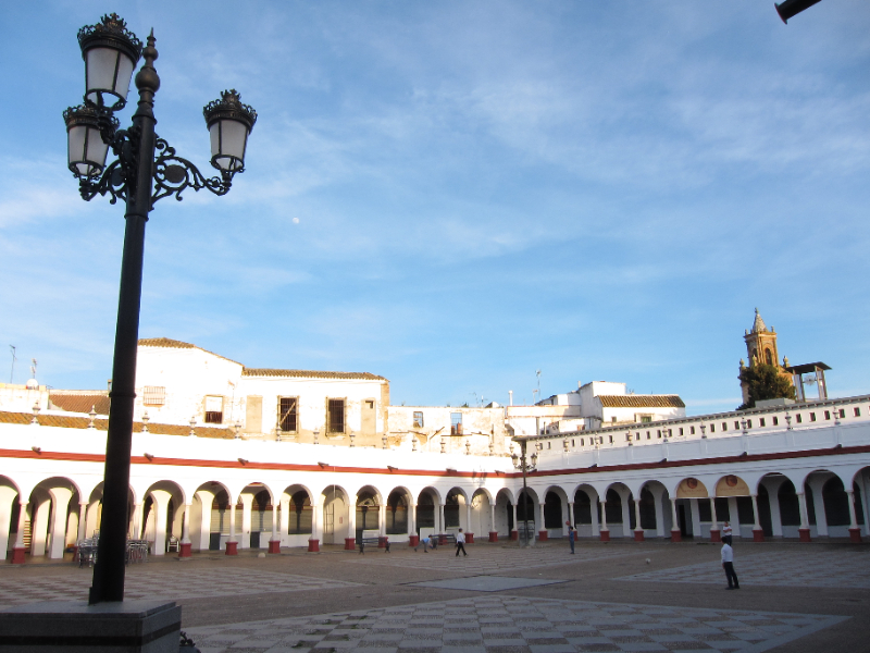 阿巴斯托斯德尔梅尔卡多广场酒店 - Carmona | Secret World Trip Planner
