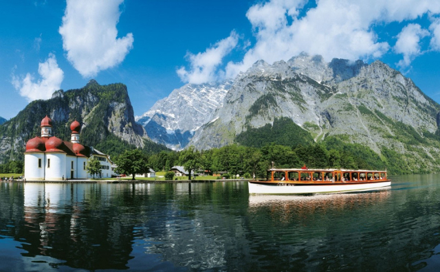 St. Bartholomeuskerk aan de Königssee - Schönau am Königssee | Secret World Trip Planner