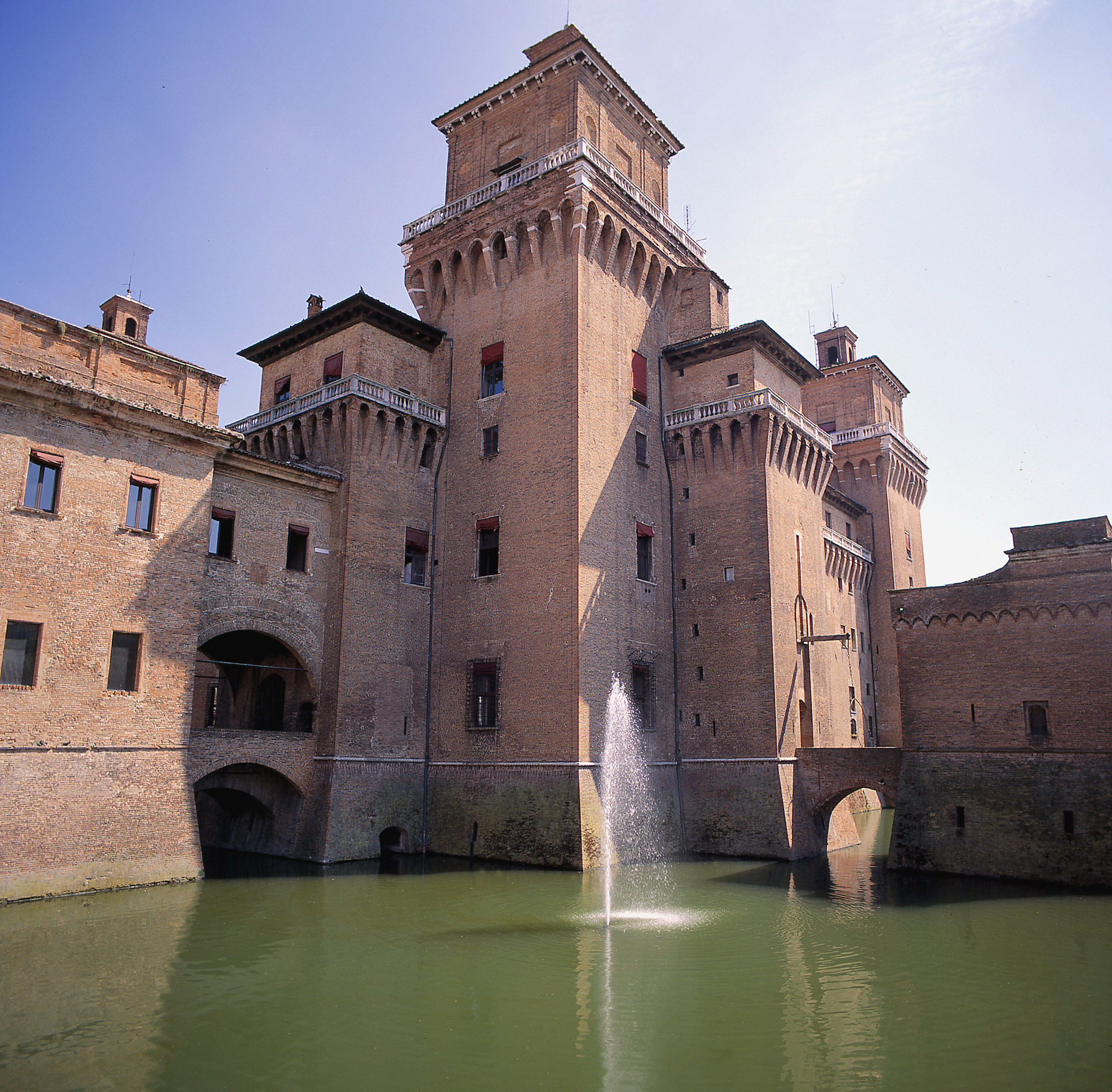 费拉拉 - Ferrara | Secret World Trip Planner