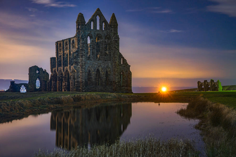 Whitby Abbey und Dracula - Abbey Ln | Secret World Trip Planner