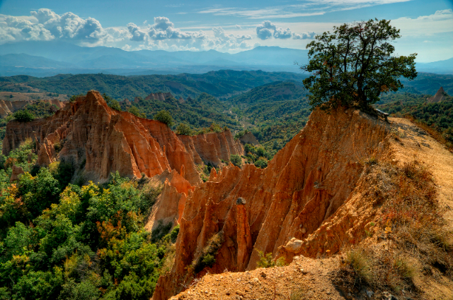 Pirámides de arenisca de Melnik - Sandanski | Secret World Trip Planner