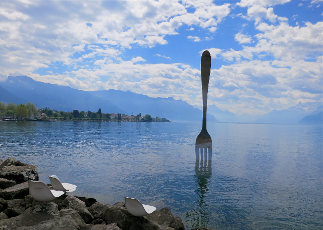 Vevey's gigantische vork - Vevey | Secret World Trip Planner