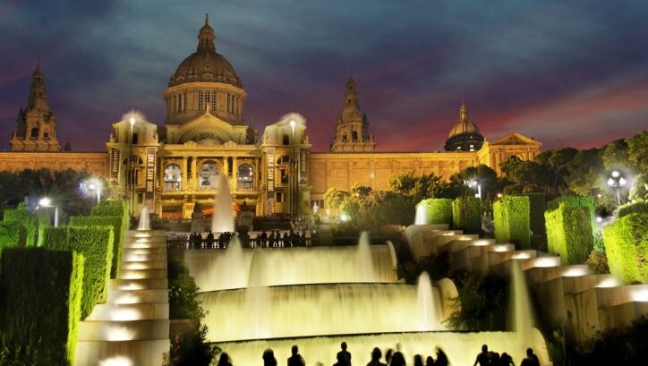 Palau Nacional | Narodowe Muzeum Sztuki Katalonii (MNAC) — Barcellona