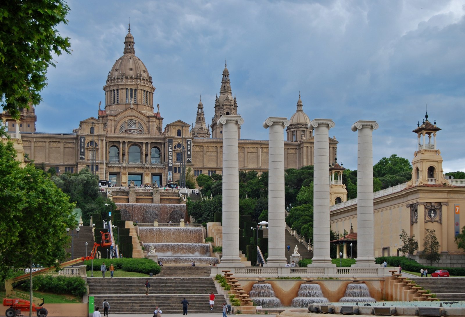 Palau Nacional | Narodowe Muzeum Sztuki Katalonii (MNAC) - Barcellona | Secret World Trip Planner