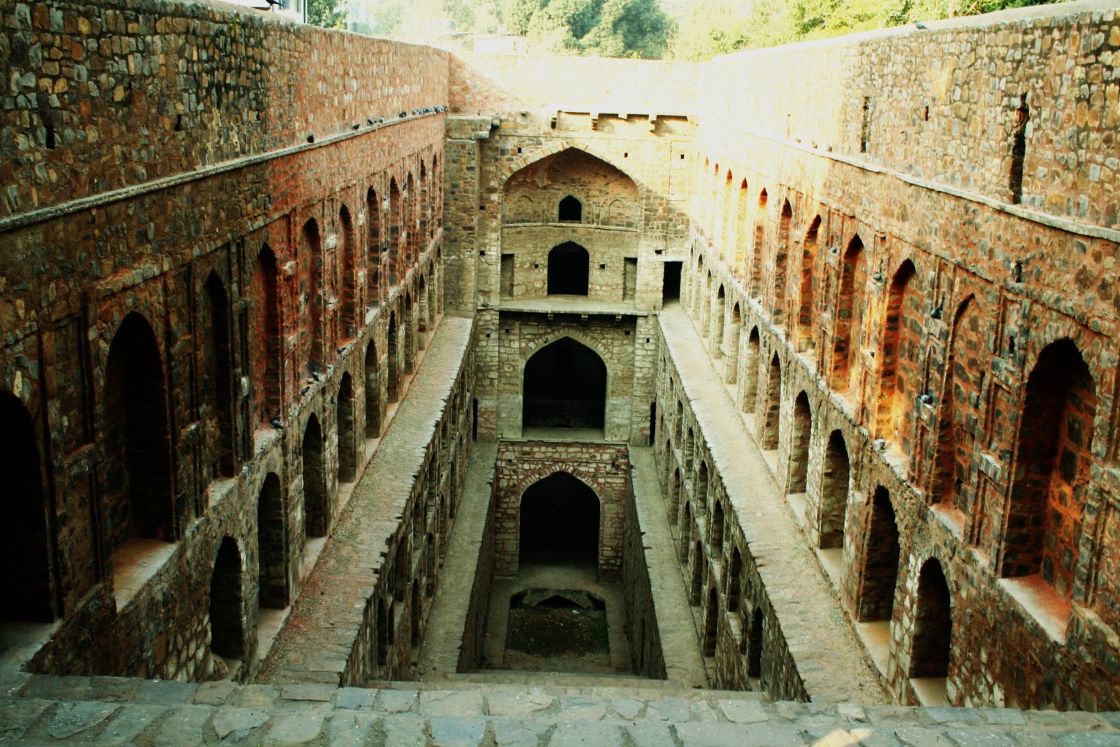 Agrasen Ki Baoli / a Haunted destination - New Delhi | Secret World Trip Planner