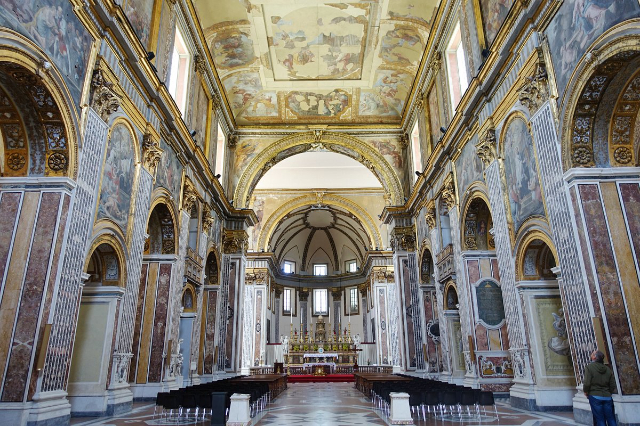 Kerk van San Paolo Maggiore - Napoli | Secret World Trip Planner