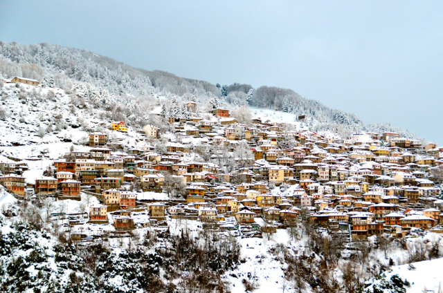 메소보 공개: 그리스의 숨겨진 산악 낙원으로의 여행 - Metsovo | Secret World Trip Planner