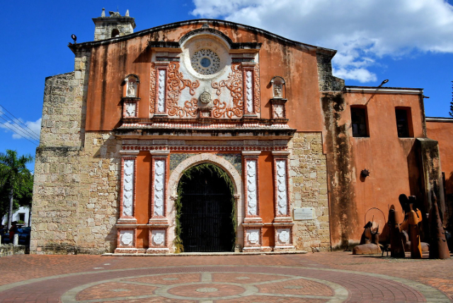 Convento Dominicano - Santo Domingo | Secret World Trip Planner