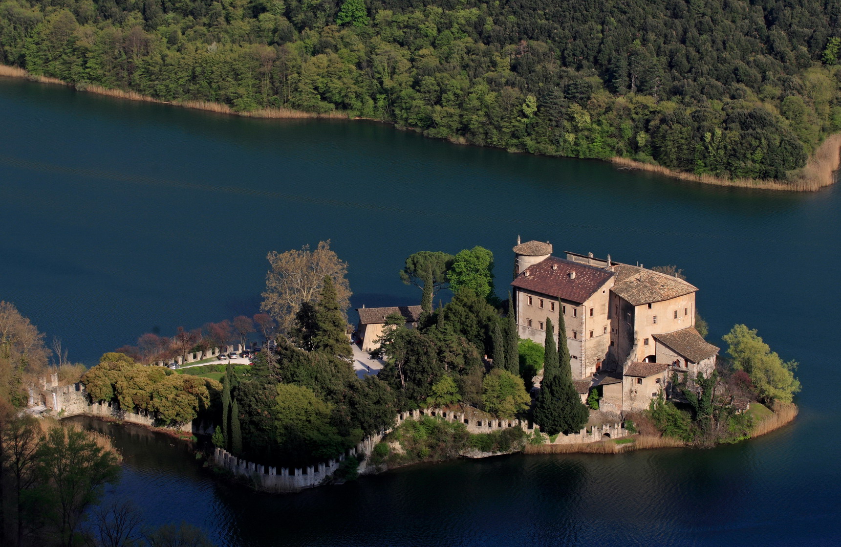 トブリノ湖 - Lago di Toblino | Secret World Trip Planner