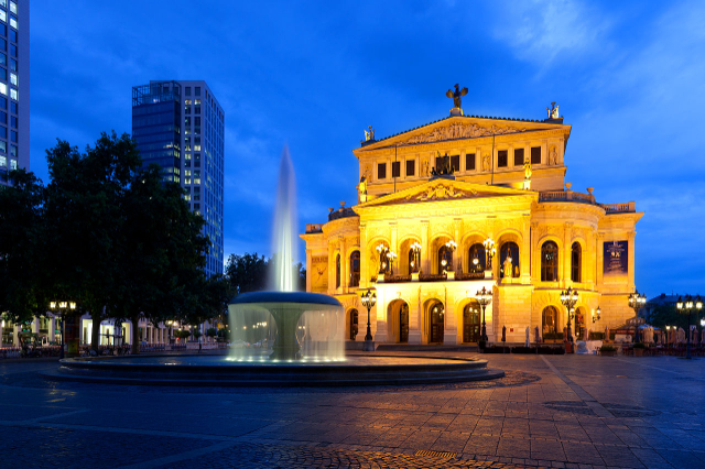 Ópera antigua - Frankfurt | Secret World Trip Planner