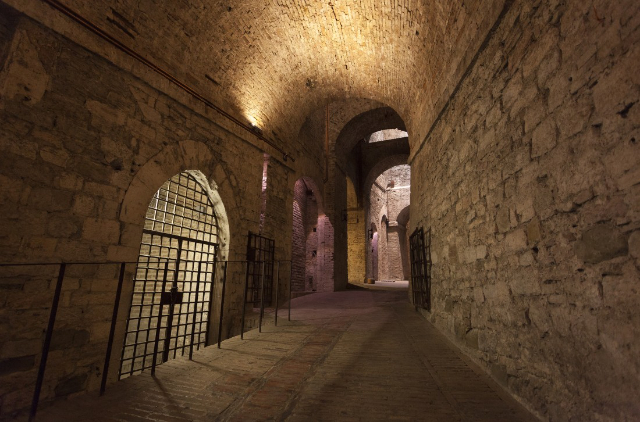 폴린 요새 - Perugia | Secret World Trip Planner
