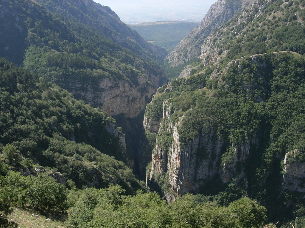 Celano Gorge Aielli - Ovindoli | Secret World Trip Planner