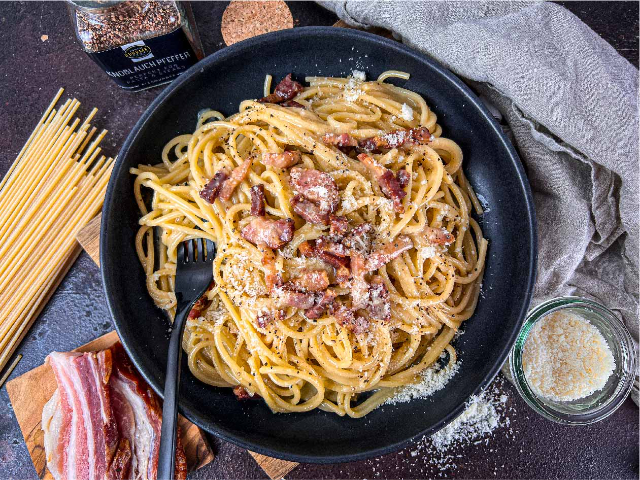 De oorsprong van de Carbonara: Een verhaal van twee steden - Napoli | Secret World Trip Planner