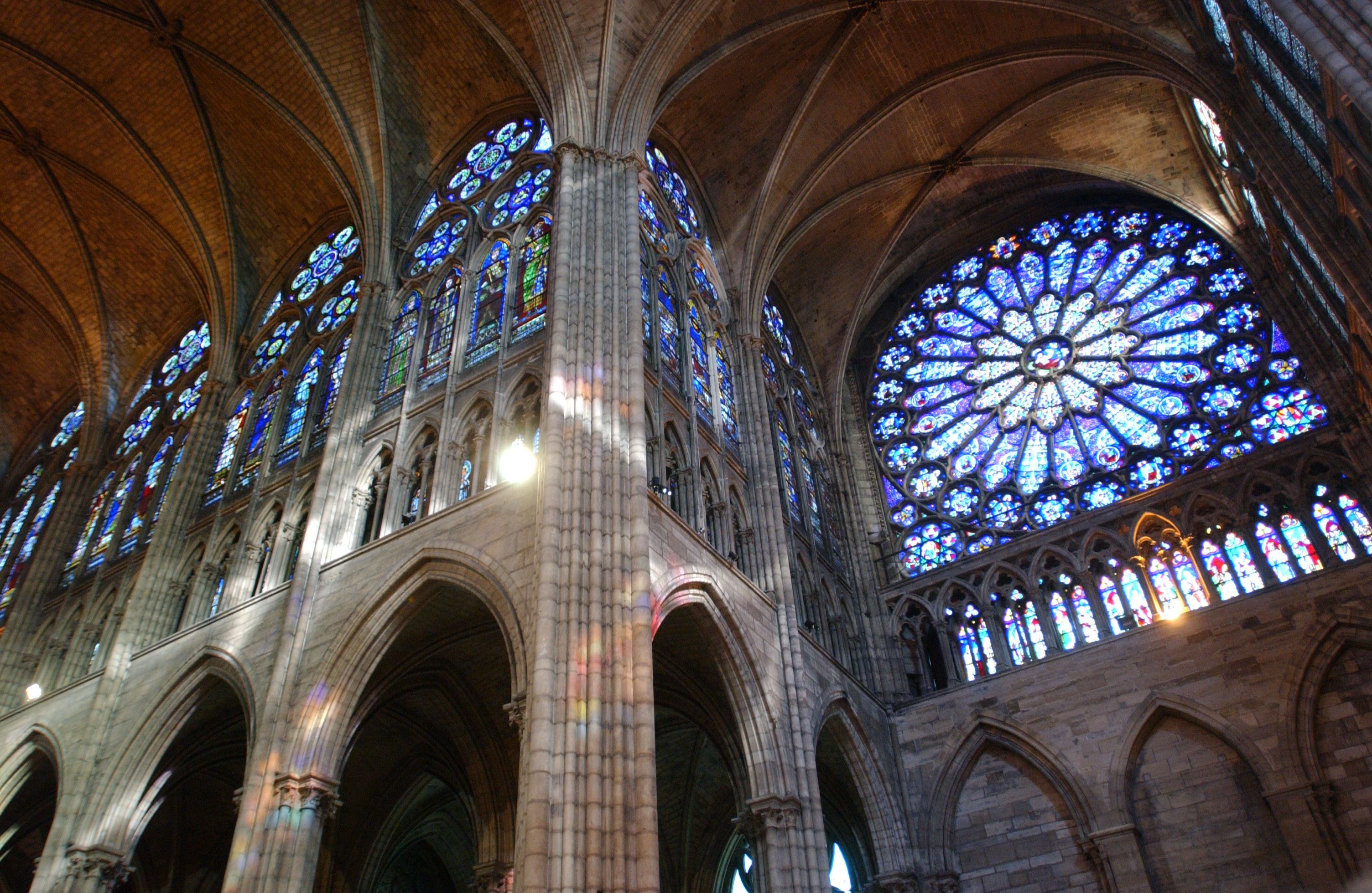 Basílica de Saint-Denis - Saint-Denis | Secret World Trip Planner