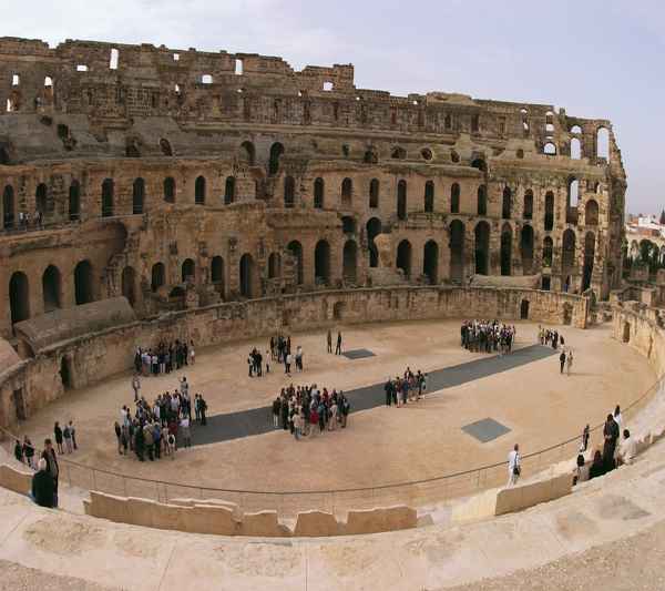 Anfiteatro El Jem - Maravilla de África - El Jem | Secret World Trip Planner