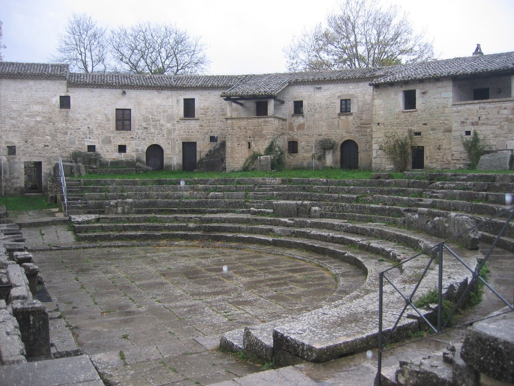 Teatr Sepino - Altilia I | Secret World Trip Planner