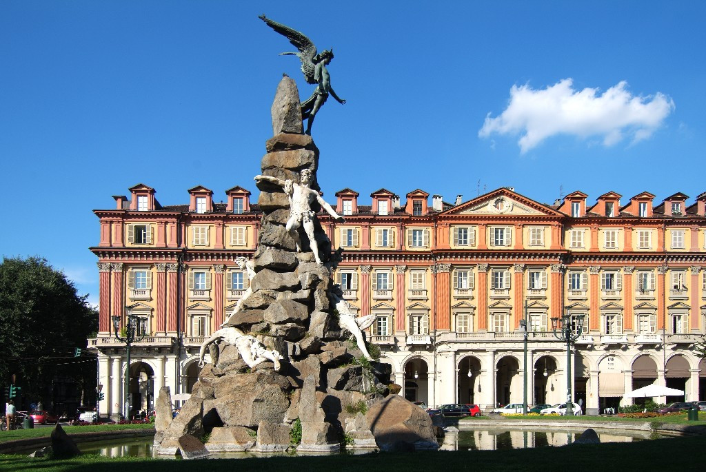 Piazza Statuto - Torino | Secret World Trip Planner