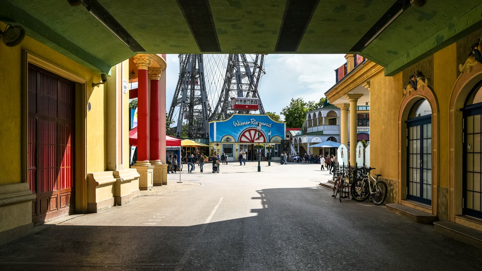 Prater: Wielki zalesiony park - Vienna | Secret World Trip Planner