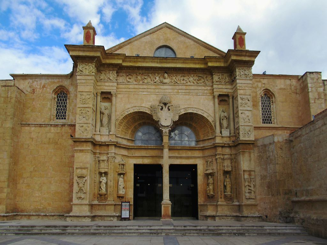 Catedral primada de américa - Santo Domingo | Secret World Trip Planner