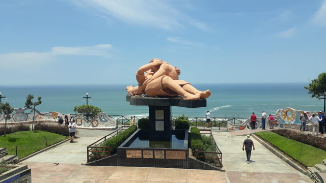 Парко дель Амор - Miraflores | Secret World Trip Planner