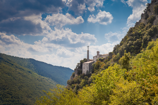 Ermita de San Cataldo - 62024 Esanatoglia MC | Secret World Trip Planner