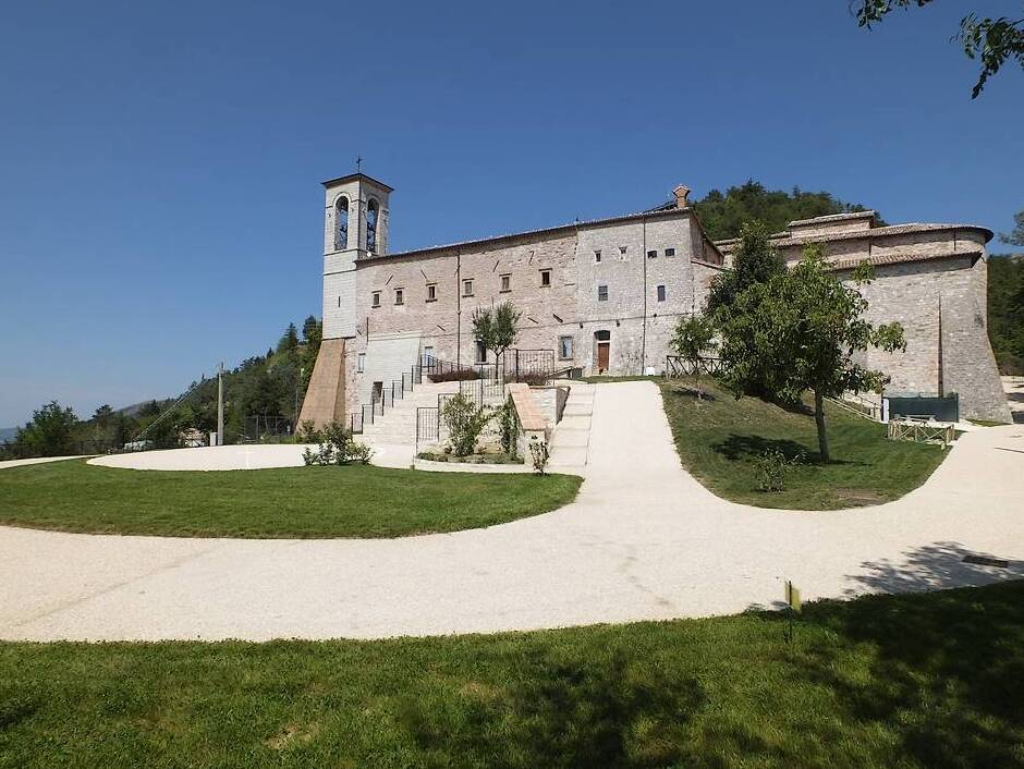 Gubbio: a Basílica de Sant'Ubaldo - Gubbio | Secret World Trip Planner