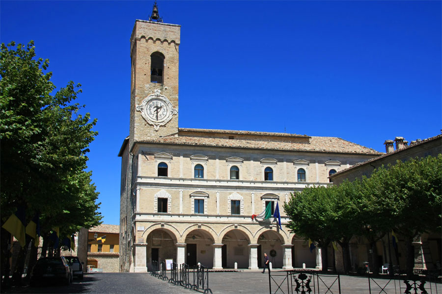 Rups - Cingoli | Secret World Trip Planner