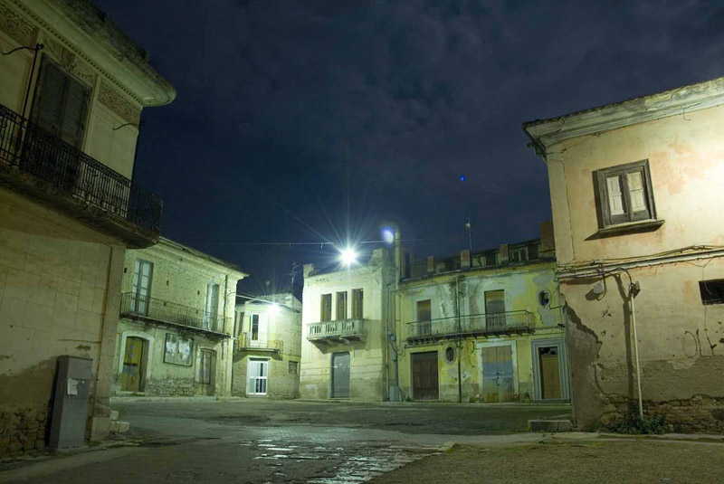 Apex, la ciudad fantasma - Apice Vecchio | Secret World Trip Planner