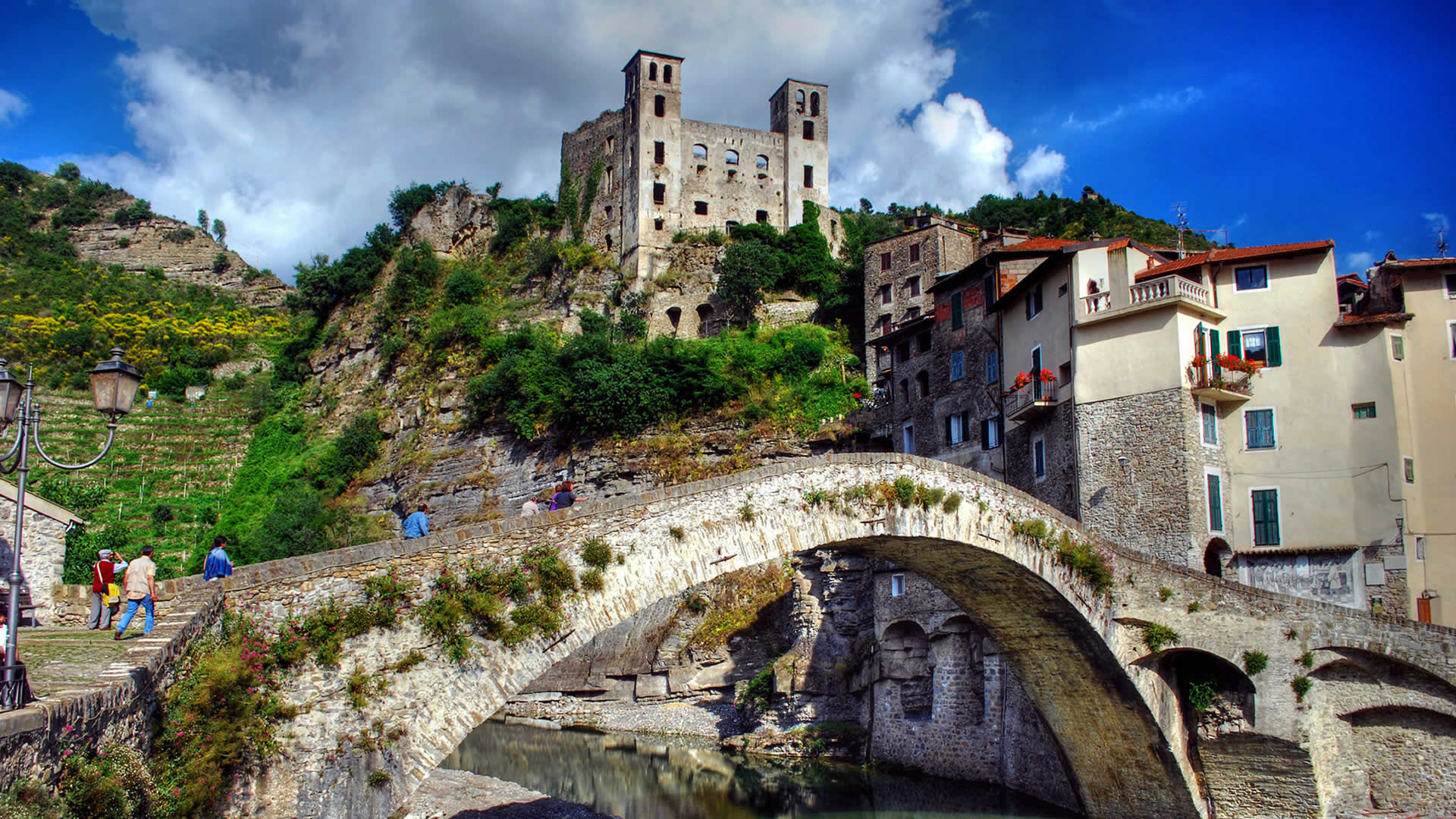 돌체아쿠아 - Dolceacqua | Secret World Trip Planner