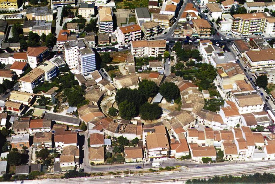The Verlasce Roman Amphitheater - Venafro | Secret World Trip Planner