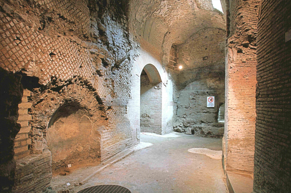 尼阿波利斯的希腊罗马剧院 - Napoli | Secret World Trip Planner