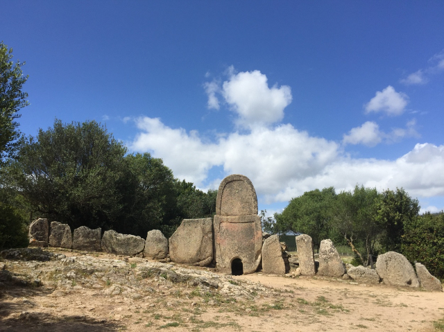 Het graf van de reuzen van Coddu Vecchiu - 07021 Arzachena SS | Secret World Trip Planner