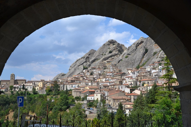 Wieś Castelmezzano - Castelmezzano | Secret World Trip Planner