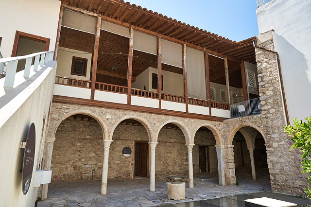 Старейший дом в Афинах - особняк Венизелоса - Athina | Secret World Trip Planner