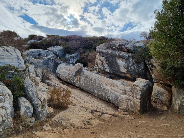 Kouros d'Apollonas - Drimalia 843 02 | Secret World Trip Planner