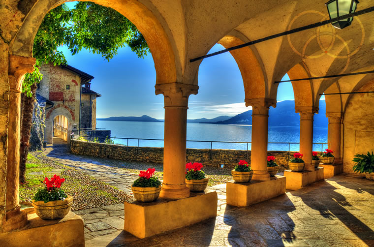 Ermitage de Santa Caterina del Sasso - Leggiuno | Secret World Trip Planner