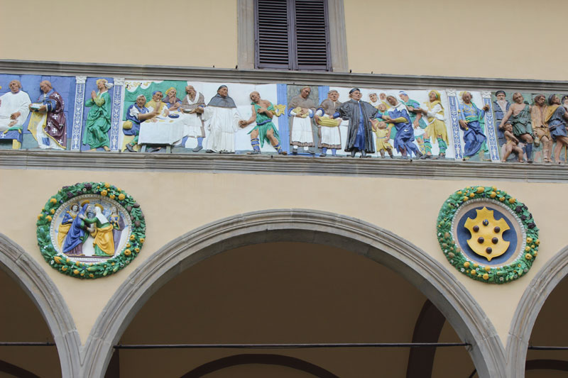 Robbiano fries van het Ospedale Del Ceppo - Pistoia | Secret World Trip Planner