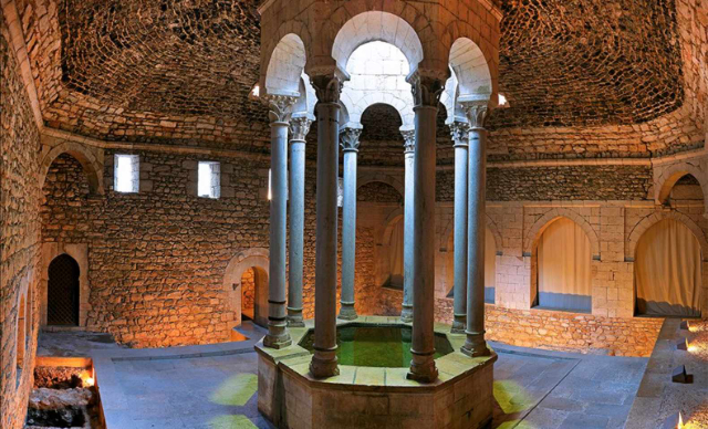 Los baños árabes: un santuario intemporal de piedra y vapor - Girona | Secret World Trip Planner