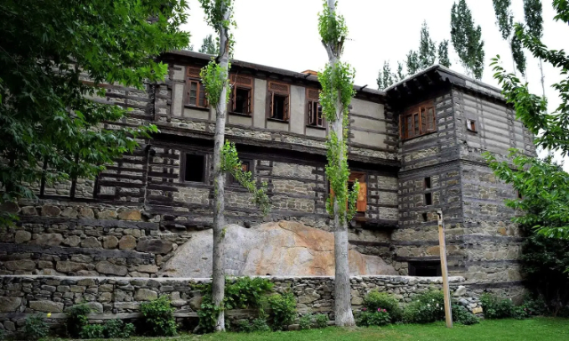 Fuerte de Shigar, el Fuerte sobre la Roca - Shigar | Secret World Trip Planner
