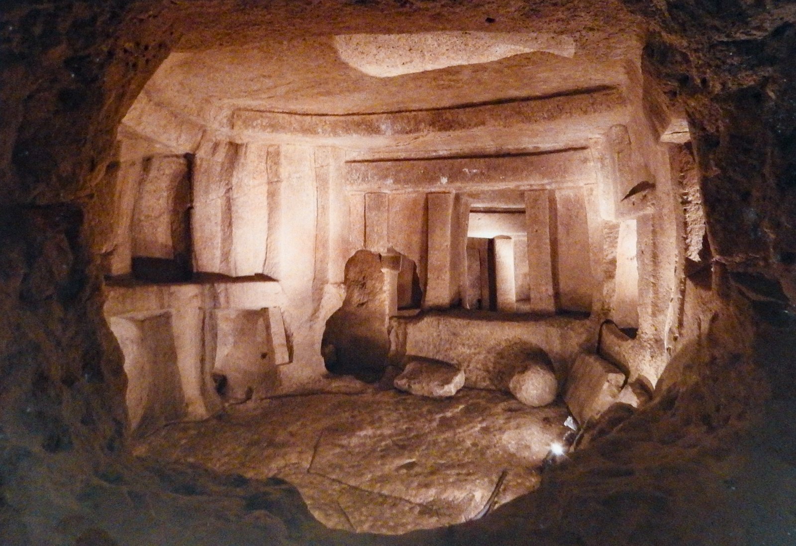 Hal-Saflieni Hypogeum: podziemna świątynia - Ra?al ?did | Secret World Trip Planner