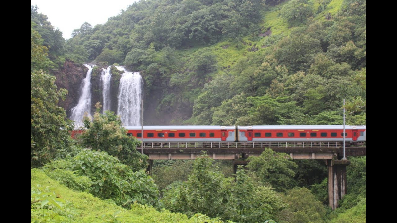 Chemin de fer Konkan, Inde - Navi Mumbai | Secret World Trip Planner