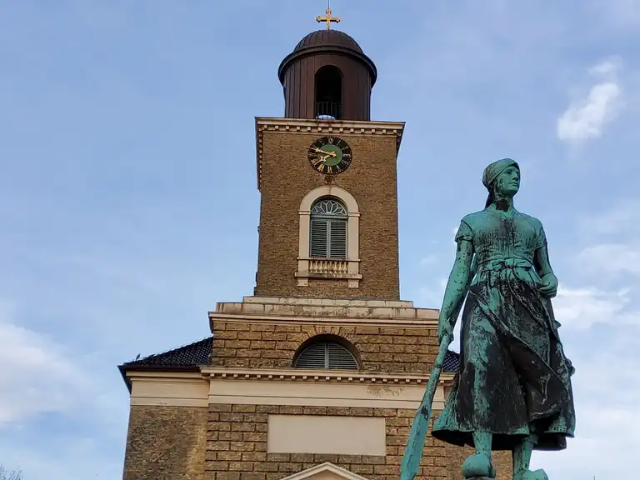 Asmussen Woldsen Monument - Husum | Secret World Trip Planner