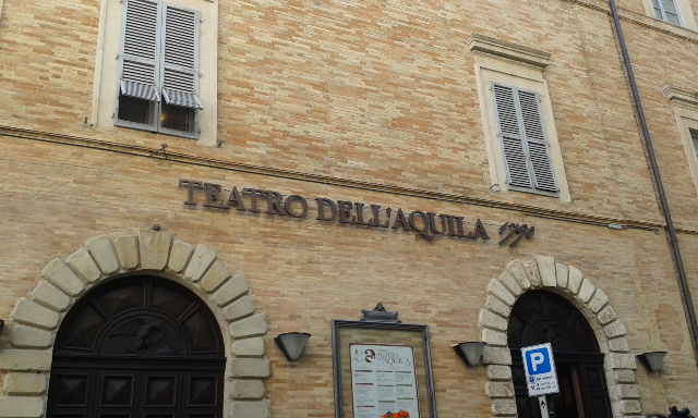 Adelaars theater - Fermo | Secret World Trip Planner